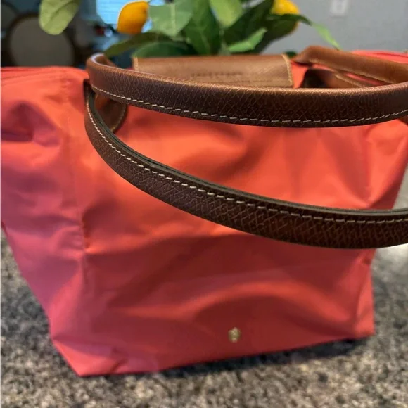 Longchamp Le Pliage Large in Grenadine - Picture 5 of 7